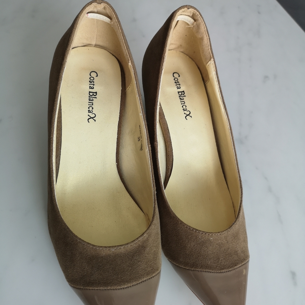 Ladies heels Size 35 (heels 2 1/4")
